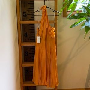 Ali & Jay Halter Midi dress mustard NWT